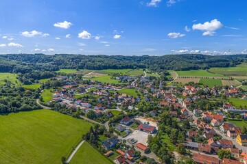Die Marktgemeinde Thalmässing im Frankenjura im südöstlichen Kreis Roth von oben