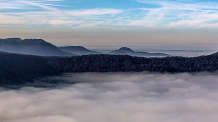 Schwäbische Alb über Nebelmeer