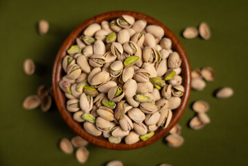 Bol de pistaches, top shot, intérieur, horizontal