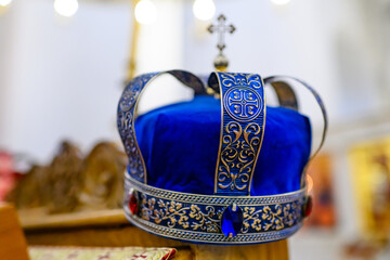 A blue crown for a church wedding