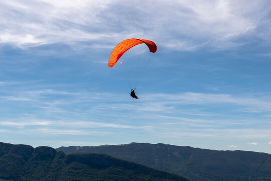Parapente pr&egrave;s d&rsquo;Annecy