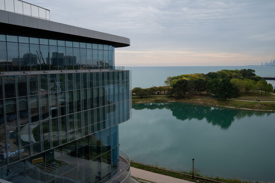 Kellogg School of Management building in northwestern university evanston with view of downtown chicago