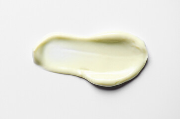 Anti-aging moisturizing skin mask with green clay and seaweed.