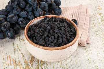Dry ripe sweet blue raisin