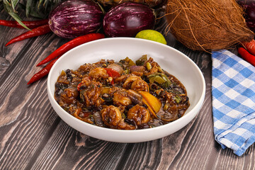 Squid with vegetables in oyser sauce