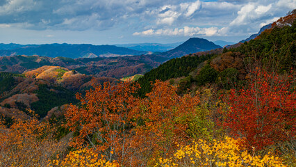 紅葉と奥久慈男体山　休場展望台　茨城