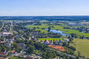 Sommer im Tal des Regen rund um die Marktgemeinde Regenstauf in der Oberpfalz