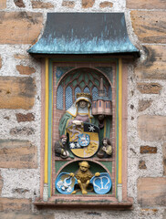 Elisabethrelief von Ludwig Juppe, Rathaus Marburg, Hessen, Deutschland