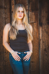 Fototapeta premium Junge, blonde Frau
