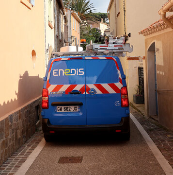Camionnette de chez Enedis