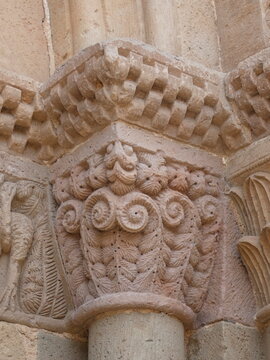 Monasterio de Veruela, CAPITELES