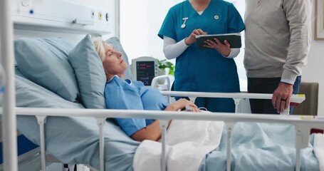 Talking, hospital and nurse with old woman in bed on tablet for diagnosis, surgery results and news. Healthcare, discussion and people on digital tech with patient for recovery, healing and resting - Powered by Adobe