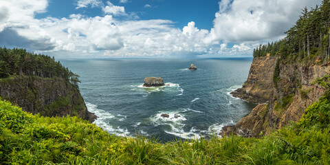 Cape Meares' stunning ocean cliffs