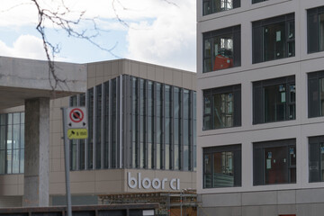Fototapeta premium exterior detail view of Bloor Collegiate Institute located at 90 Croatia St, Toronto