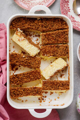 Sweet Cottage Cheese Noodle Kugel with Spiced Cookie Crumbs .