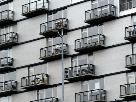 Modern high rise flats at Glasgow Harbour