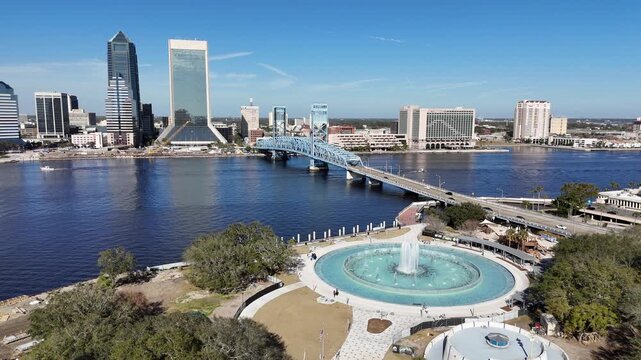 Still shot of Friendship Fountain Park a landmark along the St. Johns River on the downtown riverwalk in Jacksonville, Florida