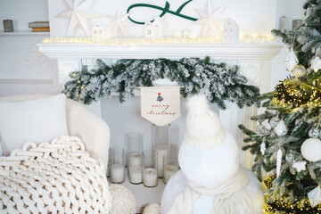 Naklejka premium Cozy Christmas fireplace with tree, snowman, and warm glowing lights