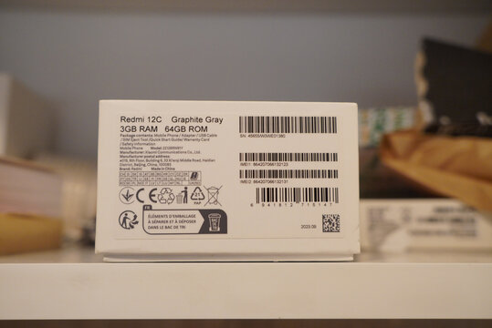 Redmi 12C Graphite Gray smartphone box with specifications and barcodes