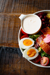 Closeup einer gesunden, ausgewogenen Bowl mit vielen Proteinen und N&auml;hrsoffen