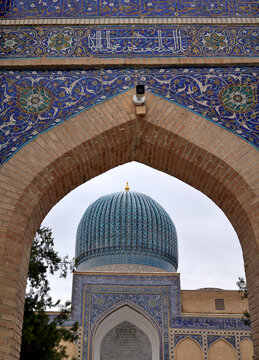 TRAVEL TO UZBEKISTAN AND MONUMENTS OF TIMURID ARD AND ARCHITECTURE IN THE CITY OF SAMARKAND AND BUKHARA