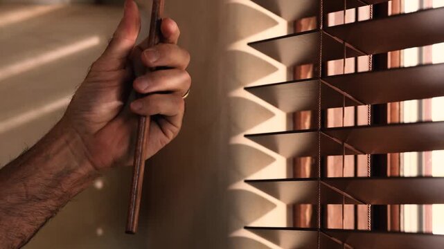 hand closing window shade blinds 3