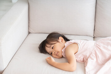 3歳の女の子　不機嫌