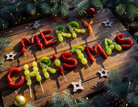 Merry Christmas Tanghulu: Festive Candied Fruit Skewers with Holiday Message