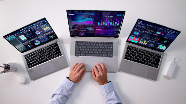 Strategic Financial Analyst Utilizing Real-time Market Data