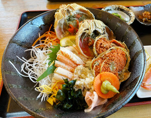 蟹料理 新鮮で美味しいズワイガニ(松葉ガニの雌「親ガニ」) 日本