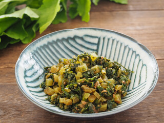 手作りの大根の葉のふりかけ