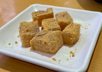 Kinako-Coated Warabi-Mochi Close-up