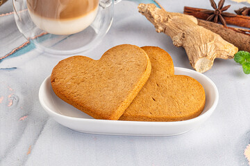 Sweet ginger cookies for snack