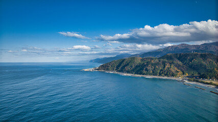 日本の富山県朝日町の笹川地区周辺の風景
