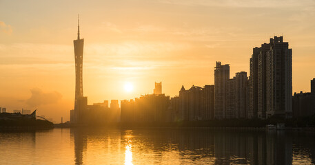 Obraz premium Sunrise at Guangzhou Tower, China