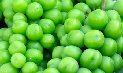 close up on green grape 
