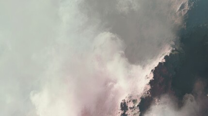 Obraz premium Ethereal Cloud Formation with Soft Hues Captured in an Atmospheric Landscape for Creative and Inspirational Design Projects