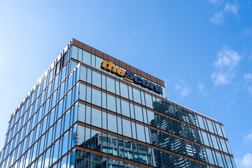 Fototapeta premium Toronto, Canada - September 21, 2025: theScore headquarters building in Toronto, Canada. theScore is a digital media, sports betting and technology company.