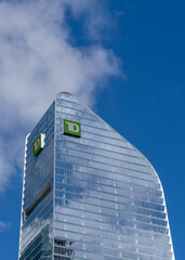 Naklejka premium Toronto, Canada - September 21, 2025: TD Terrace building at 160 Front St W in Toronto, Canada. TD (Toronto Dominion Bank) is a Canadian banking and financial services corporation. 