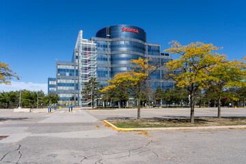 Fototapeta premium Markham, Ontario, Canada - September 21, 2025: Seneca College Markham campus in Markham, Ontario, Canada. Seneca College of Applied Arts and Technology is a public college in Toronto.