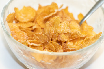 器の中のコーンフレーク