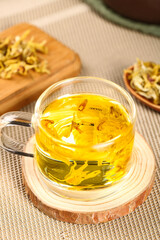 Huoshan Dendrobium Flower Tea - Golden Yellow Herbal Infusion