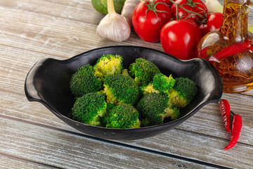 Boiled broccoli cabbage in the bowl