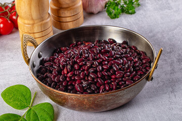 Raw dry uncooked red beans