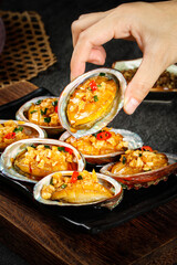 Fresh Garlic Abalone - Traditional Chinese Cooking Method