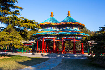 Obraz premium Shuanghuan Pavilion ancient architecture scenery at the Temple of Heaven, Beijing, China
