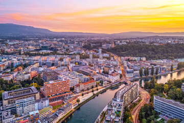 Obraz premium Geneva, Switzerland View From Above at Dusk 1857