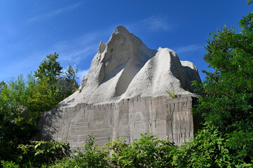 札幌軟石　石山緑地