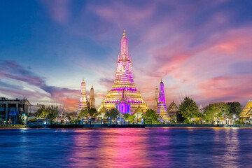 26 November 2025 Beautiful Sunset colours of Thai Temple Wat Arun on Chao Phraya River in BKK...