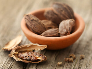 Black cardamom